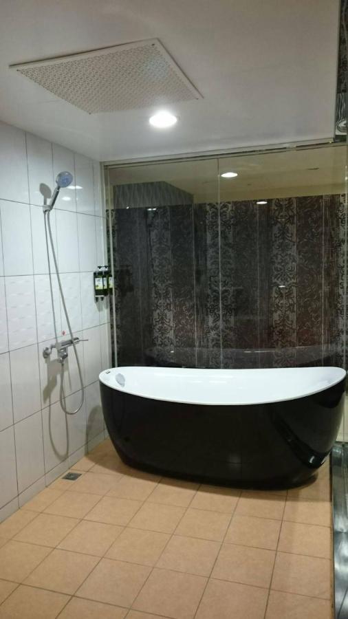Hosin Hotel Taichung Dış mekan fotoğraf