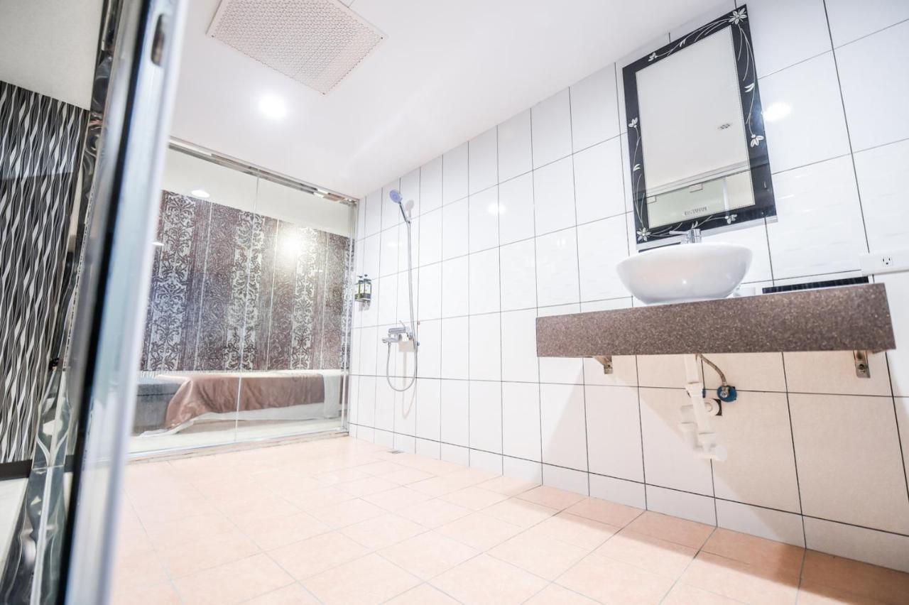 Hosin Hotel Taichung Dış mekan fotoğraf